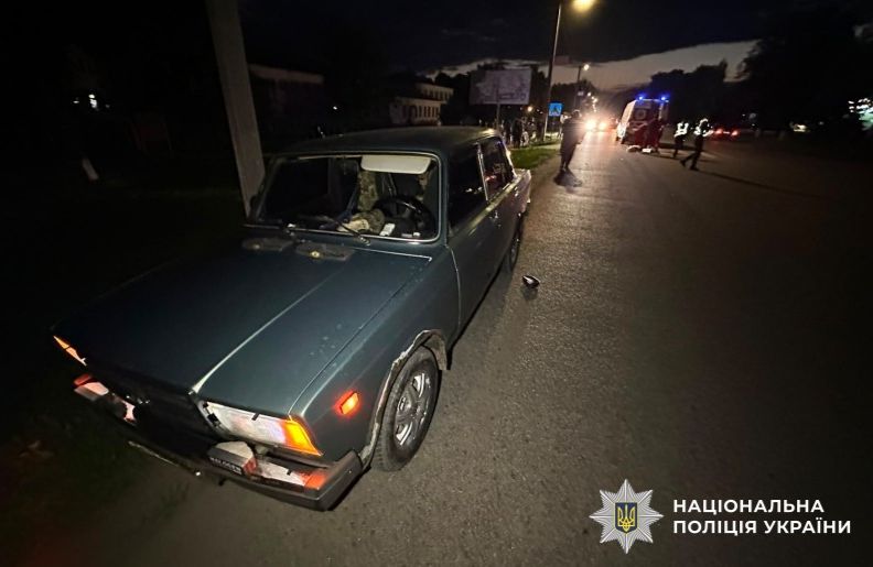 На Карлівській трасі: жінка загинула на переході.