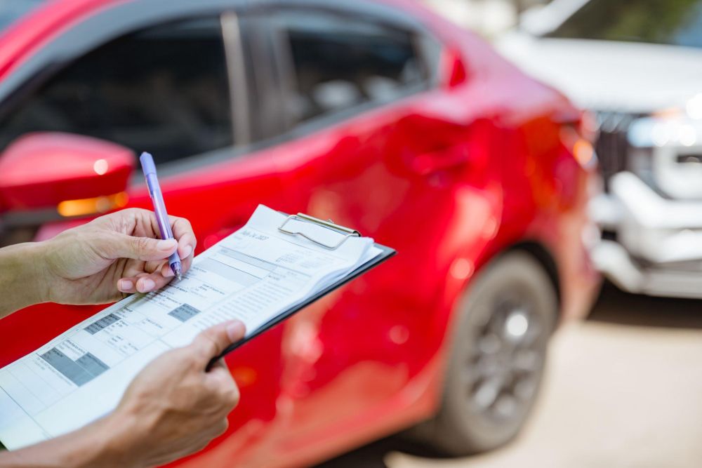 Автоцивілка в Україні: як працює поліс та на кого він оформляється