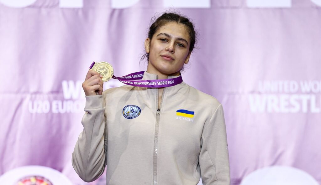 Полтавка Надія Соколовська перемогла борчинь із РФ і Білорусі.

(83 символи)