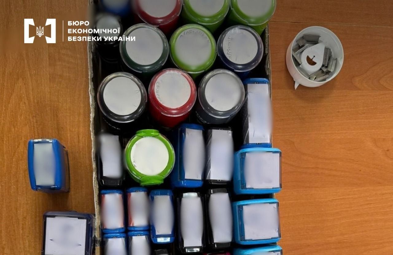 Податковий "привид": Підприємство на Полтавщині приховало понад 5 млн грн продажами "з-під поли".