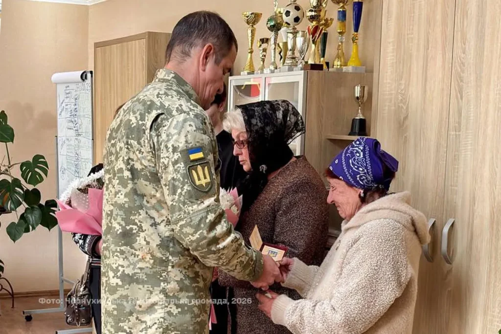 Герої з Полтавщини: Президент посмертно відзначив двох захисників