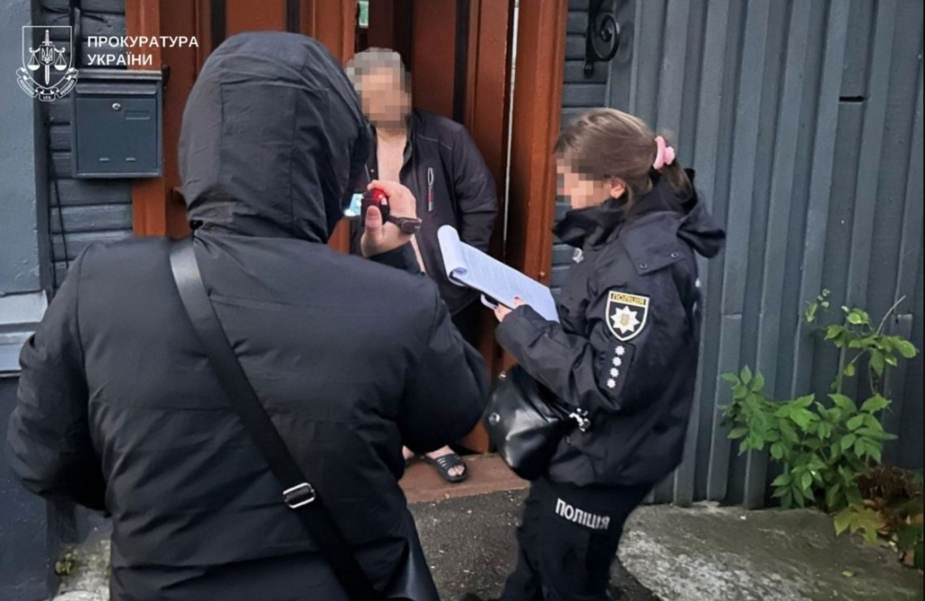 Полтава: Довічне за зґвалтування дітей. Прокуратура довела вину викладача вокалу.